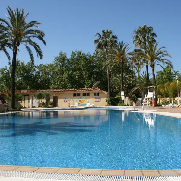 Piscina camping 4