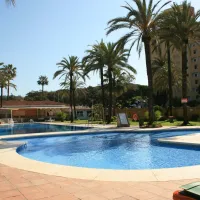 Piscina camping 3.jpeg