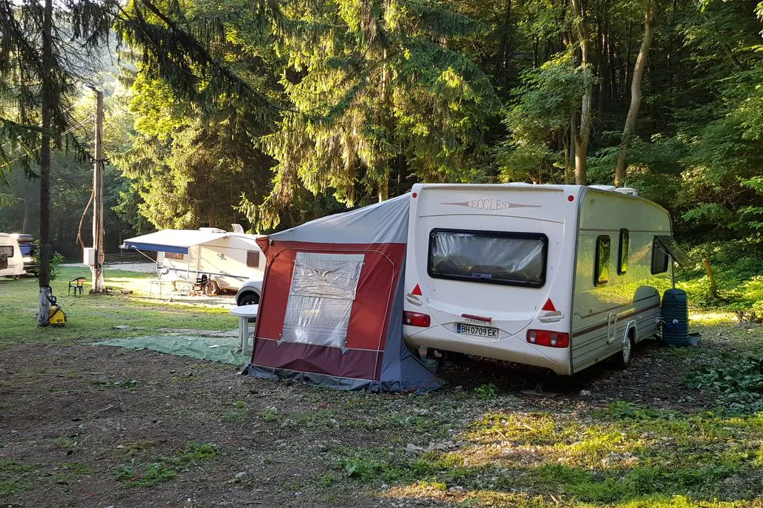 camping-starite-borove-old-pines-sinagovtsi-nuv9f