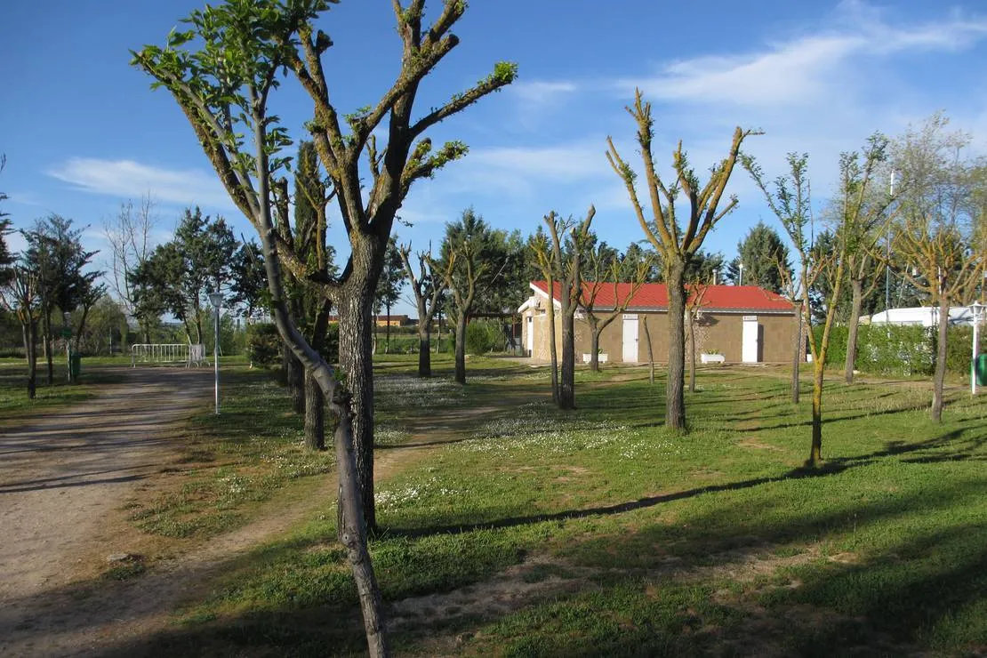 camping-cubillas-cubillas-de-santa-marta-xk1l3
