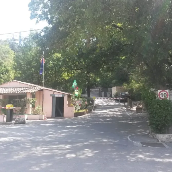 chantecler-aix-en-provence-bouche-du-rhone-ntn1n