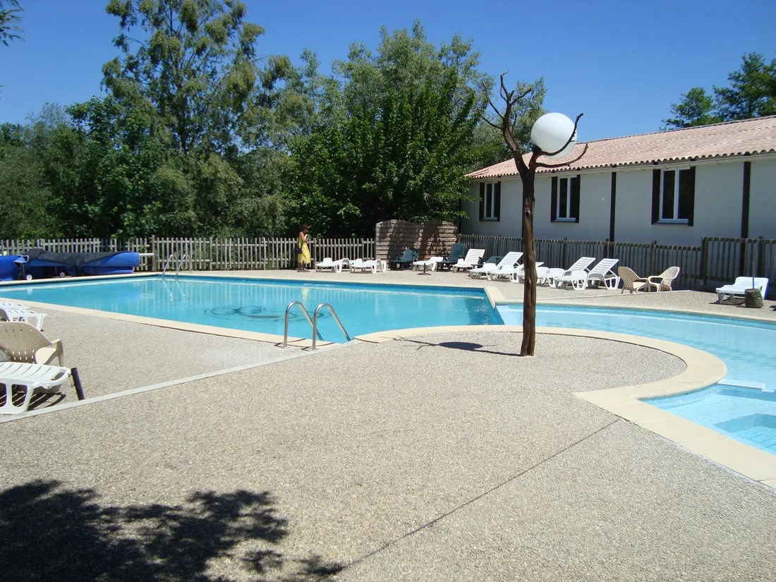 linternational-pradons-ardeche-6q0un