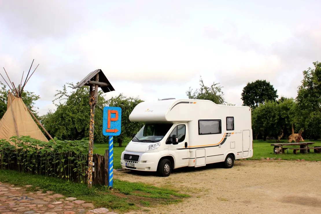 sunny-nights-camping-gautauciai-tuyzw