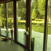 caravanstellplatz-im-kurpark-mit-wellnessbereich-schmiedefeld-am-rennsteig-qvtsu