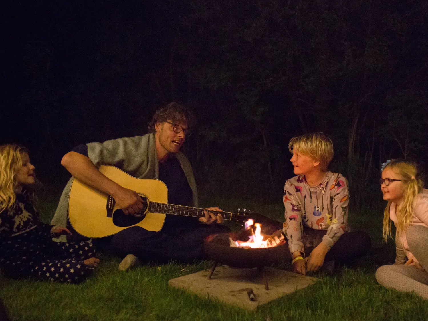 28.c Kampvuur camping Lauwersmeer Friesland