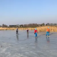 33.b Schaatsen winter Friesland