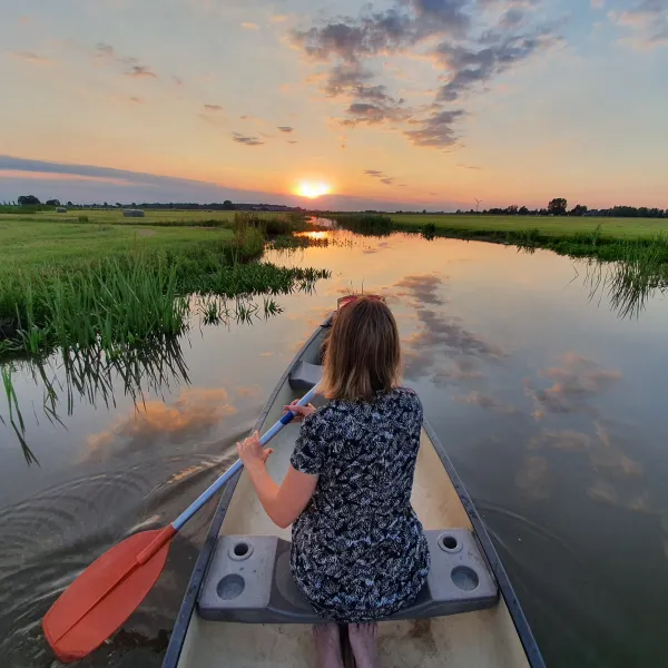 28.a Camping Friesland kano zonsondergang