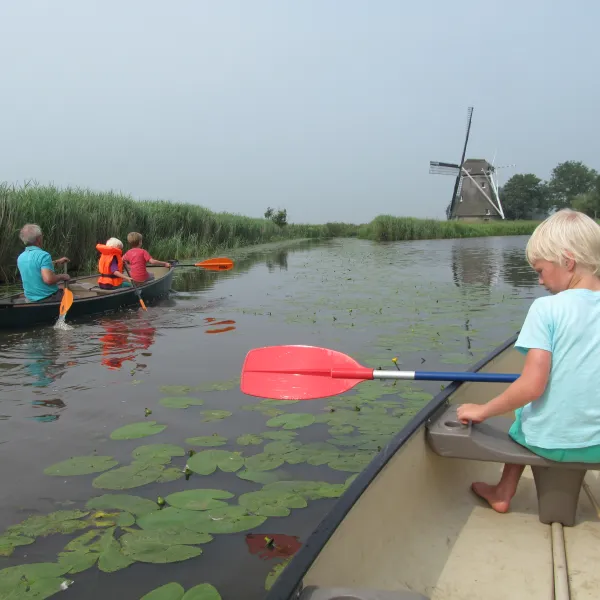 10. Familiecamping Friesland kano varen