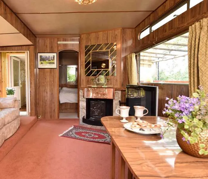 hideaway-holidays-bodiam-copty