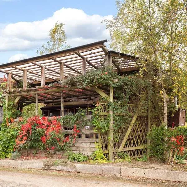 hideaway-holidays-bodiam-ieiqx