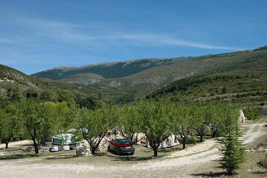 camping-aire-naturelle-de-lions-georges-moustiers-ste-marie-2lkks