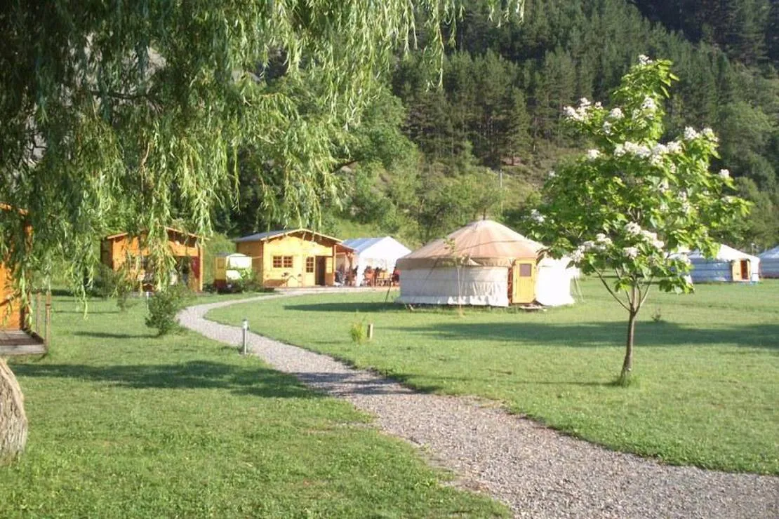 camping-mandala-prads-haute-bleone-dldsg
