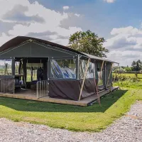 mousley-house-farm-campsite-and-glamping-warwick-98sta
