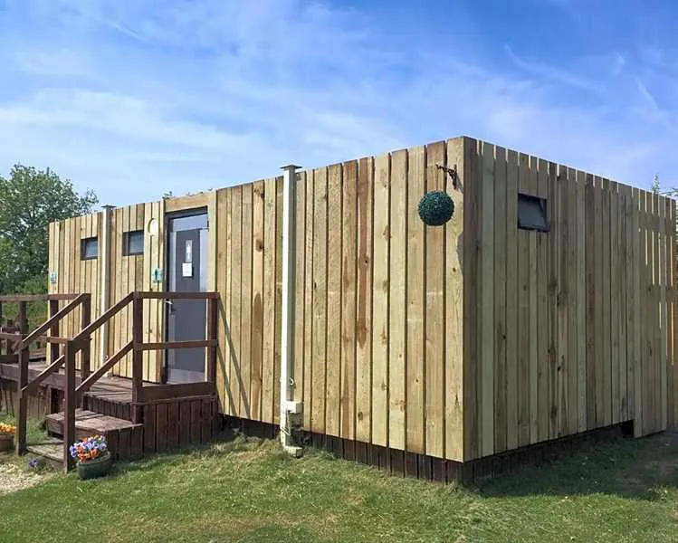 mousley-house-farm-campsite-and-glamping-warwick-k0yhg