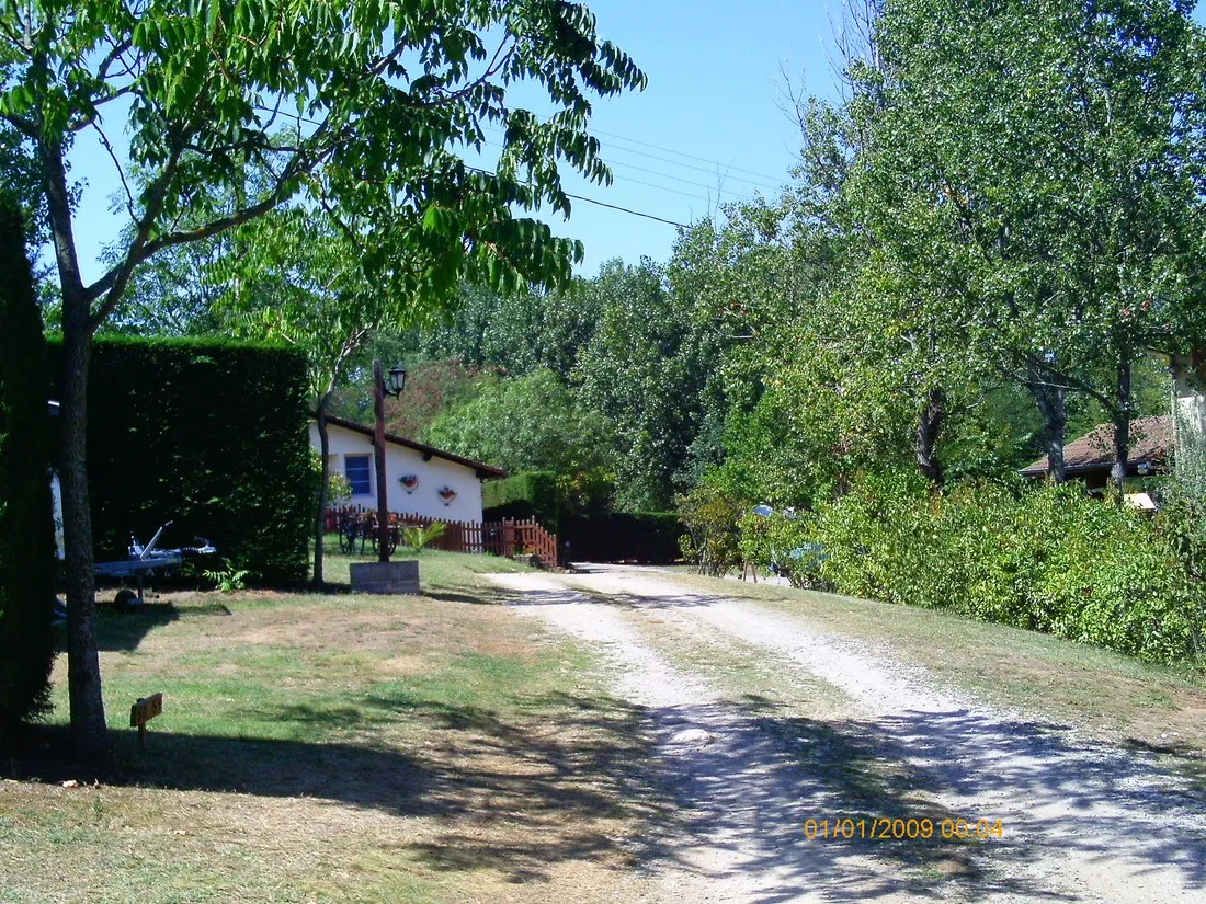 le-bas-larin-felines-ardeche-kc3p9