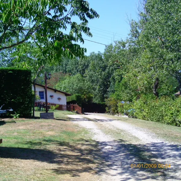 le-bas-larin-felines-ardeche-kc3p9