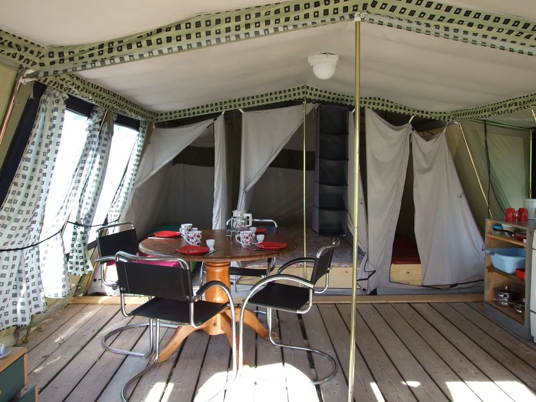 minicamping-petits-fours-vakantiehuisjes-busserolles-ldwqi