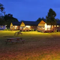 place-de-la-famille-jayac-cmojb