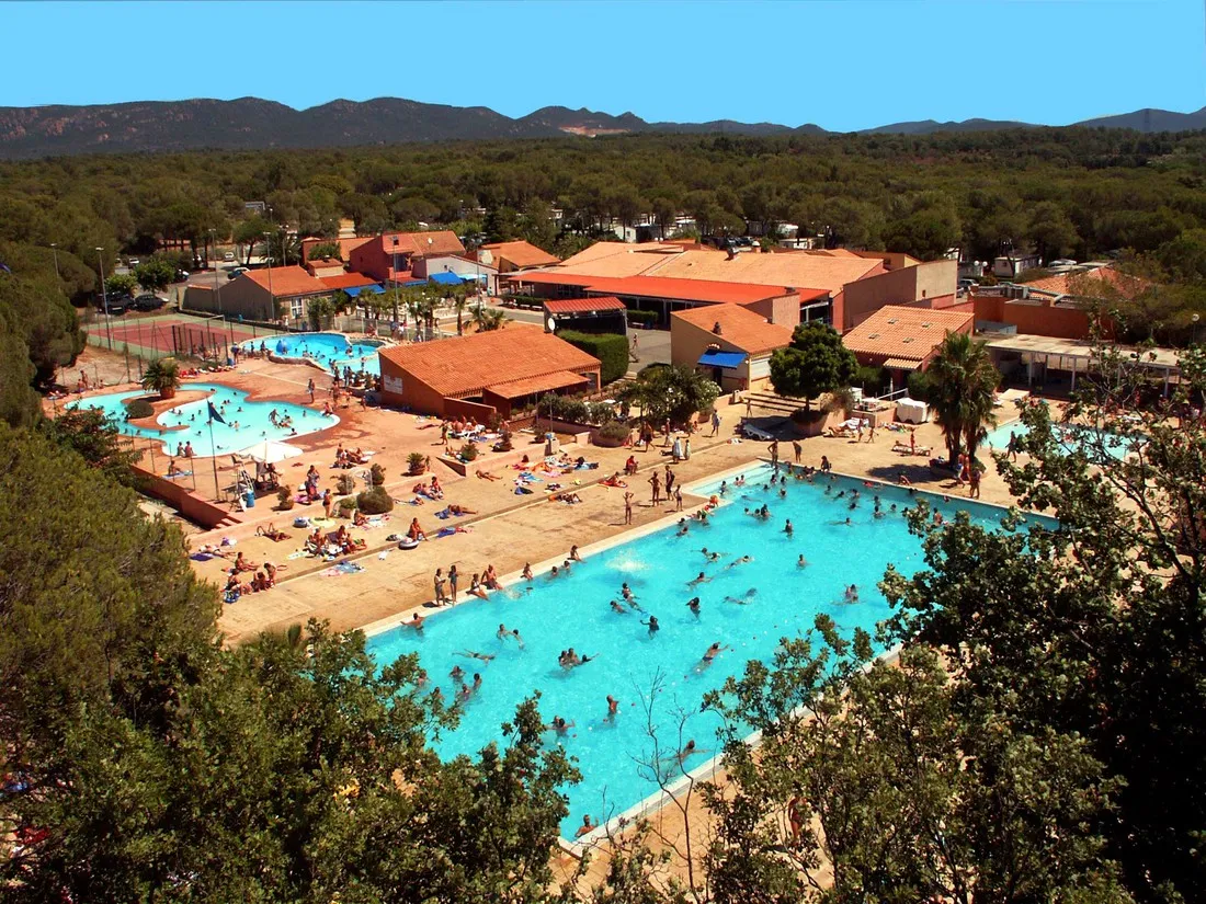 parc-saint-james-oasis-village-puget-sur-argens-uxjff