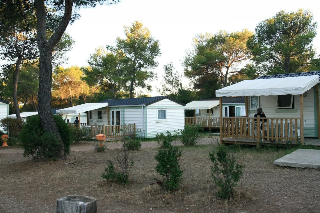 parc-saint-james-oasis-village-puget-sur-argens-ym2yc