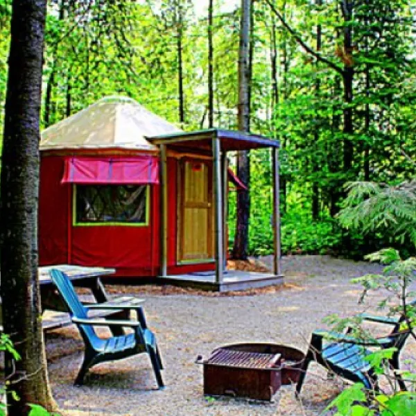 wagon-trail-campground-ltd-ellison-bay-ue0ec