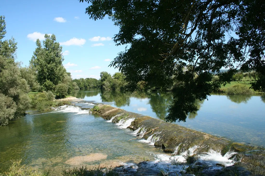 au-camping-de-la-ferme-rennes-sur-loue-doubs-kyojp