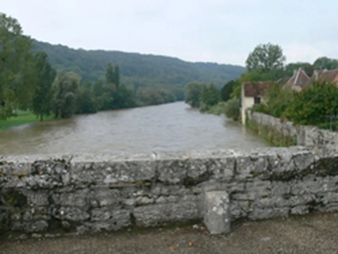 au-camping-de-la-ferme-rennes-sur-loue-doubs-wwlpq