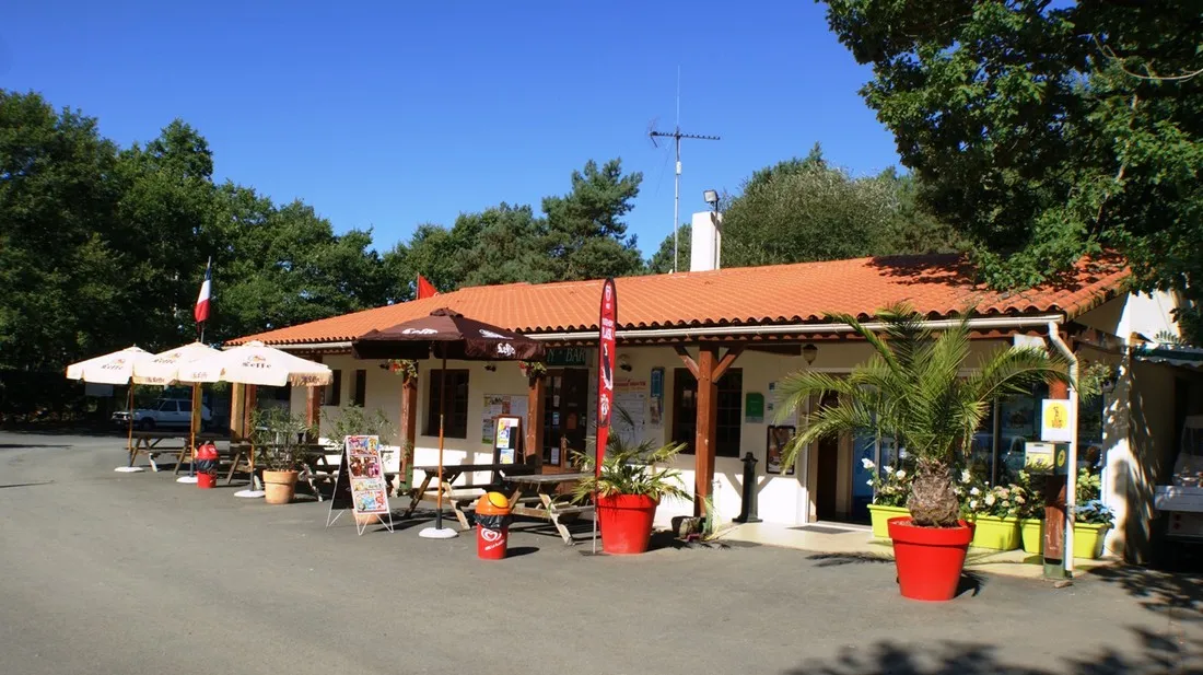 domaine-de-leden-la-boissiere-de-montaigu-ux8m5