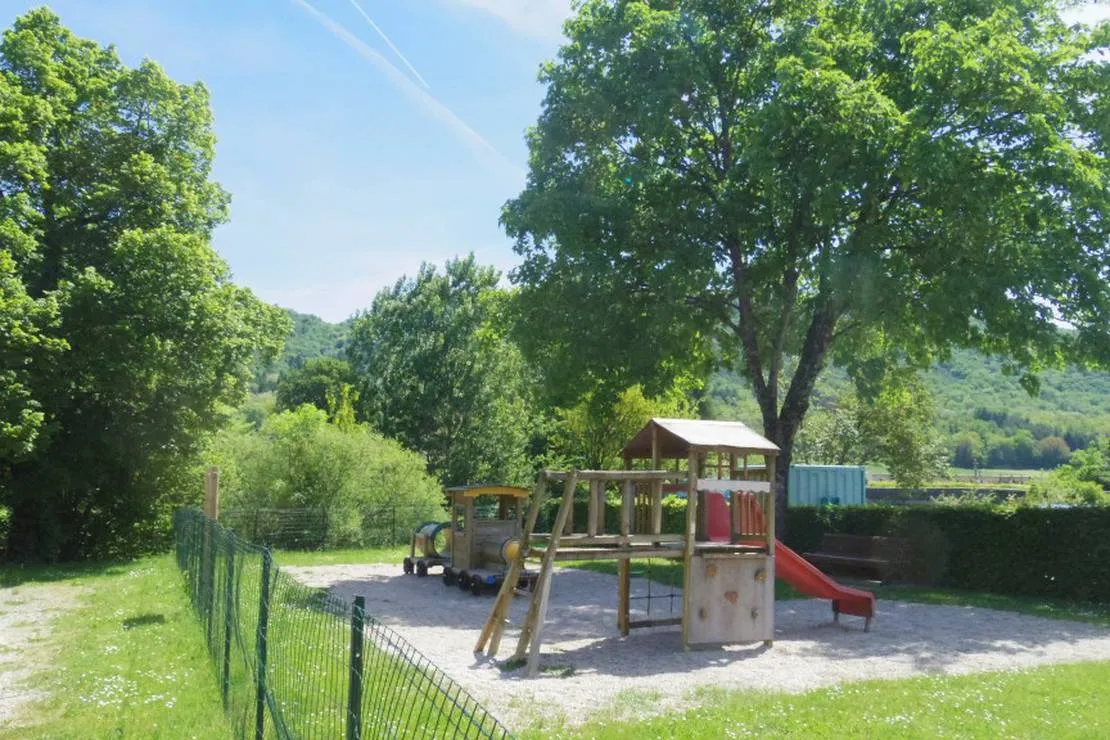 camping-municipal-de-chavannes-sur-suran-chavannes-sur-suran-ud76m