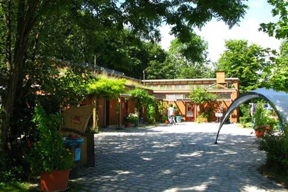 jugendubernachtungscamp-the-tent-munchen-xov5k