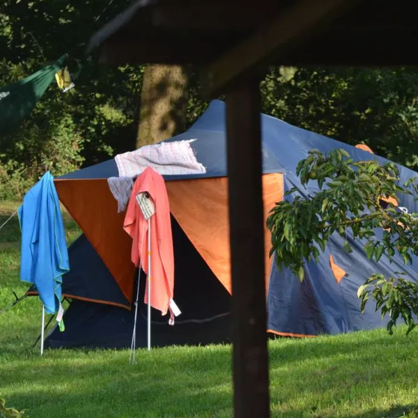 jugendubernachtungscamp-the-tent-munchen-yvll9