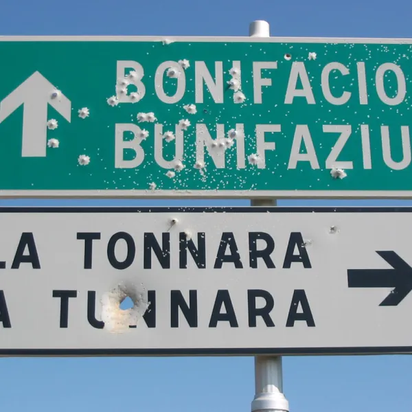 des-iles-bonifacio-9cgag