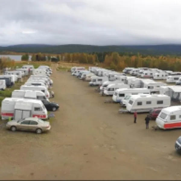 yllaksen-ykkos-caravan-akaslompolo-9hpei