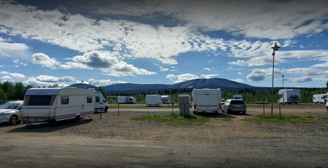 yllaksen-ykkos-caravan-akaslompolo-dnwpa