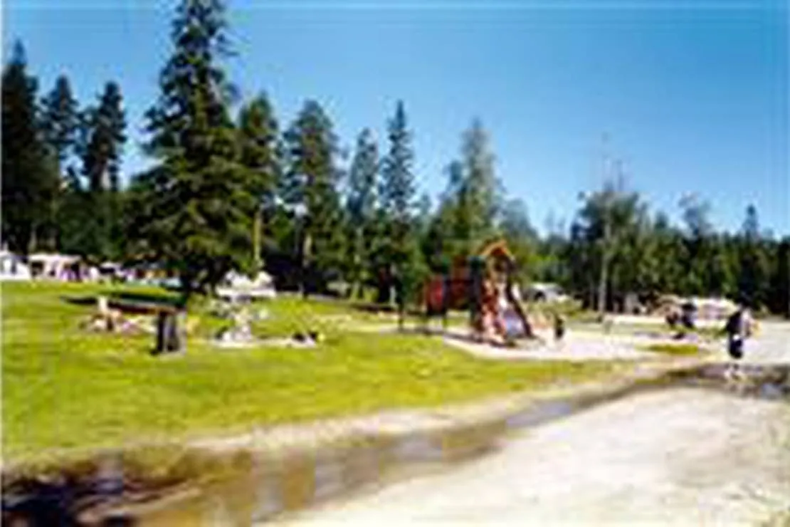 nyangets-bad-camping-domsjo-bei-ornskoldsvik-dgbgo