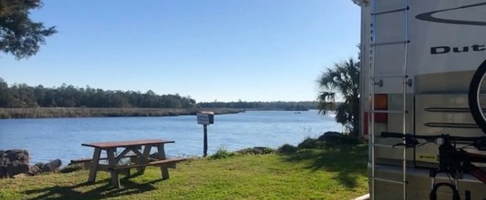 Riverside Cafe