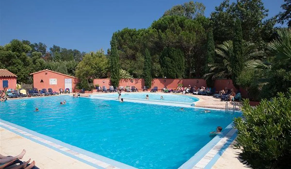 le-haras-palau-del-vidre-hkf8p