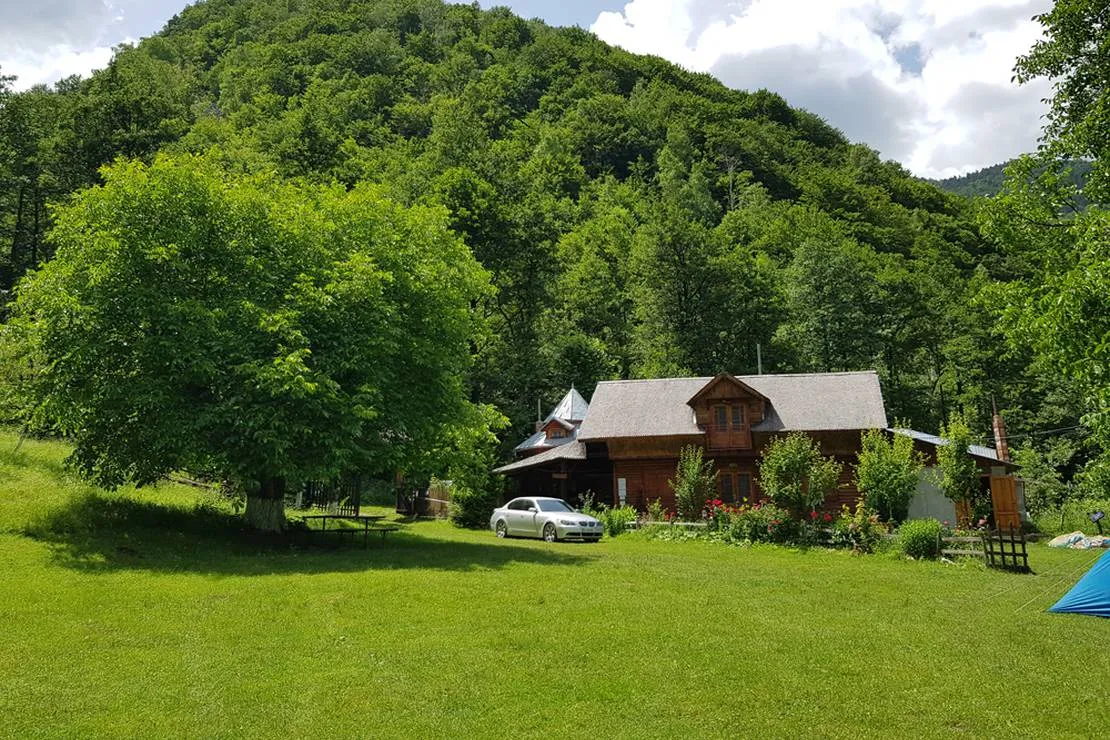 camping-dorina-village-lepsa-tulnici-niyed