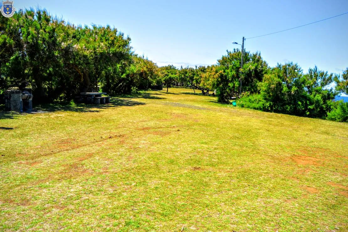 barro-vermelho-santa-cruz-da-graciosa-jvnfj