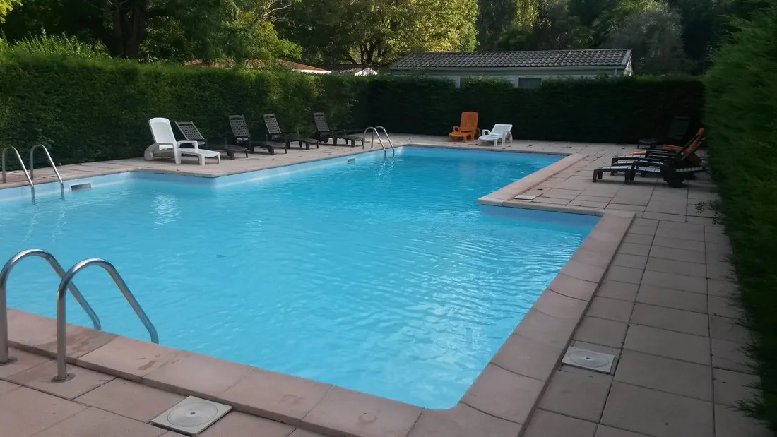 la-riviere-auribeau-sur-siagne-hkc3y
