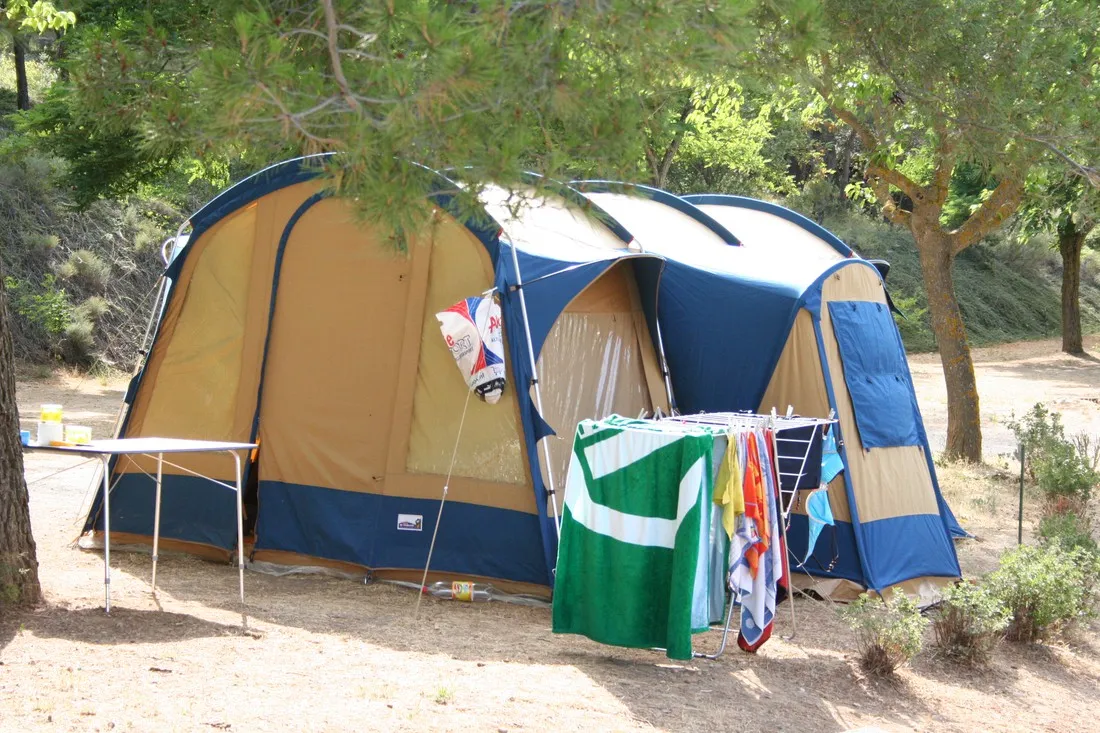 camping-la-vandelle-volx-dydwr