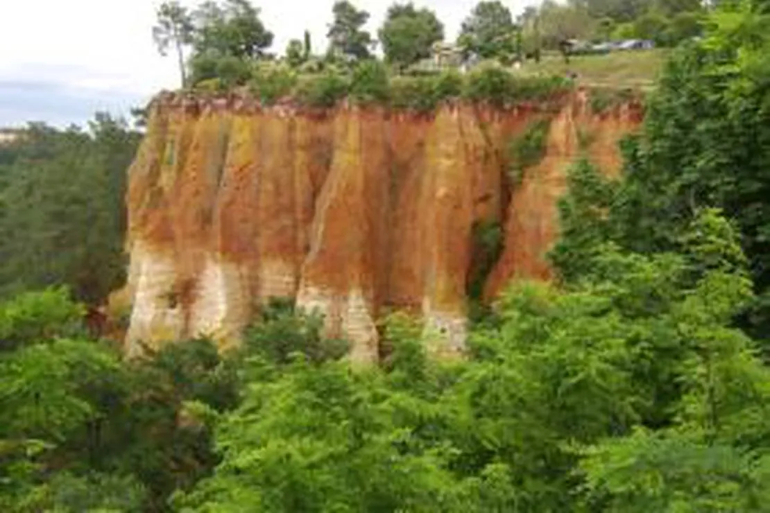 camping-la-vandelle-volx-zburu