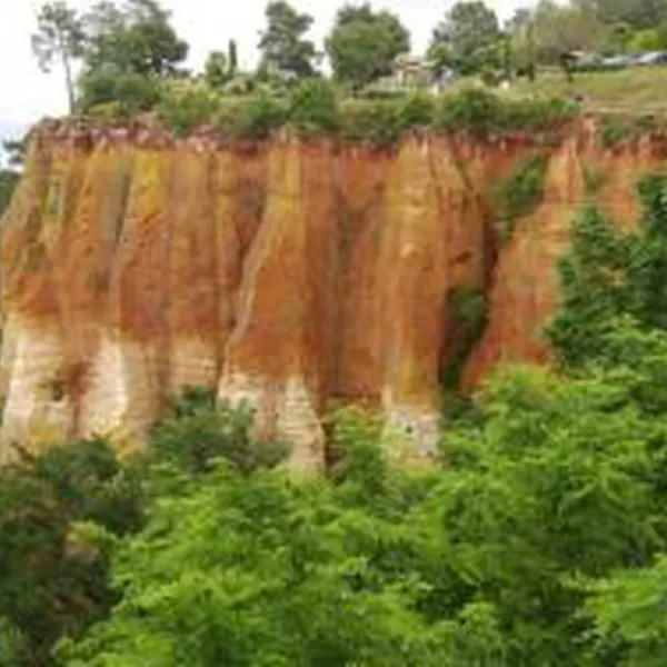 camping-la-vandelle-volx-zburu