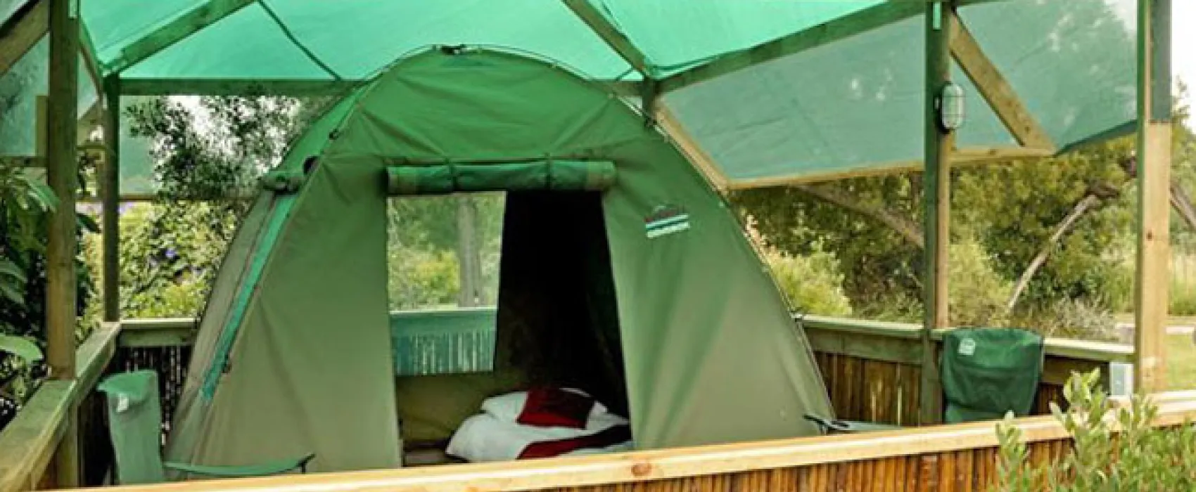 Tube n Axe Backpackers Lodge