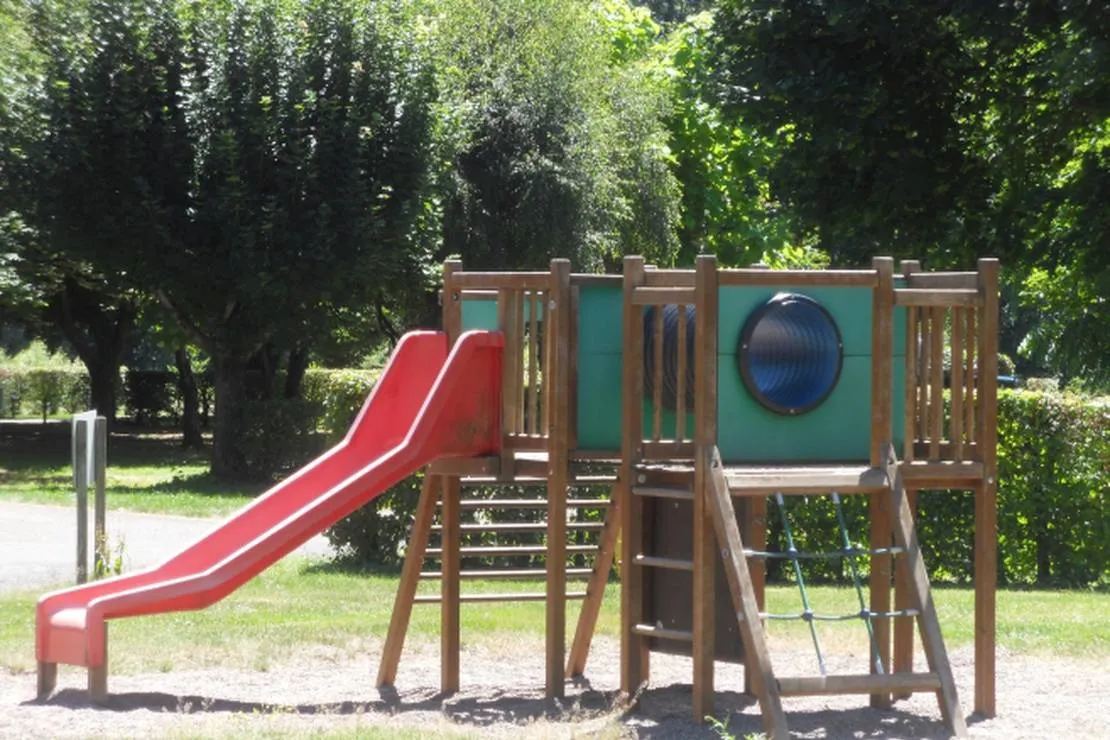 camping-le-chapeau-chinois-villersexel-da0k1