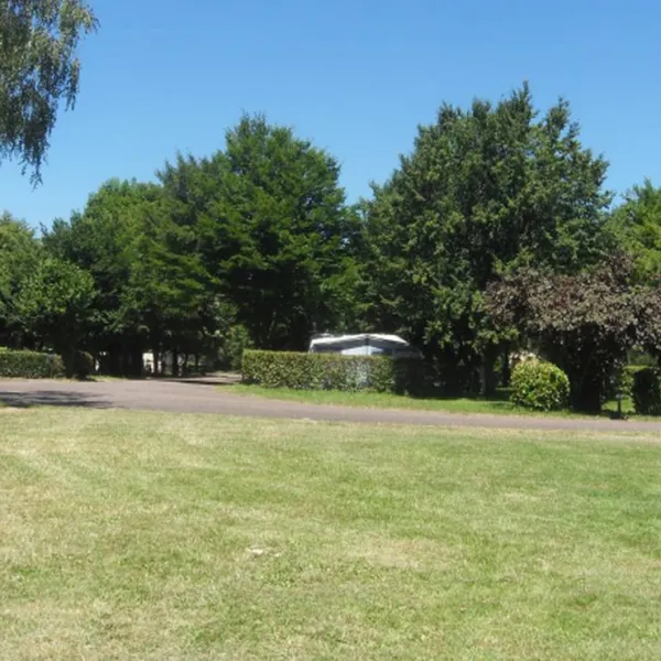 camping-le-chapeau-chinois-villersexel-lstyu