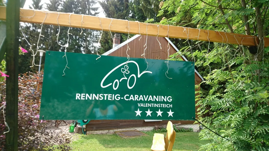 rennsteig-caravaning-valentinsteich-finsterbergen-mv8ja