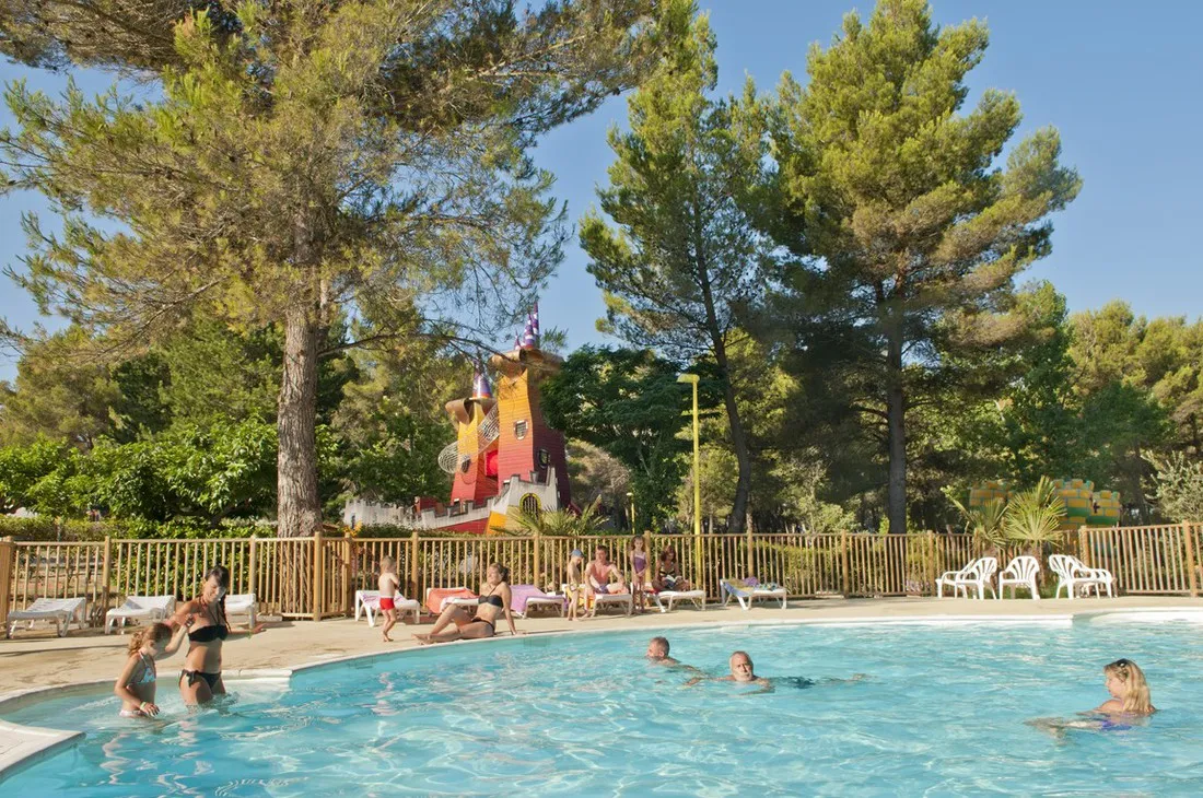 capfun-les-pinedes-du-luberon-pertuis-wdq3j