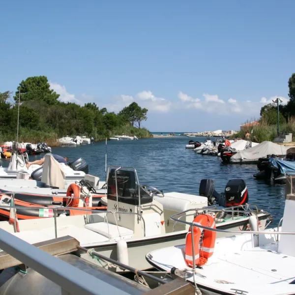 dolce-vita-calvi-unfx9