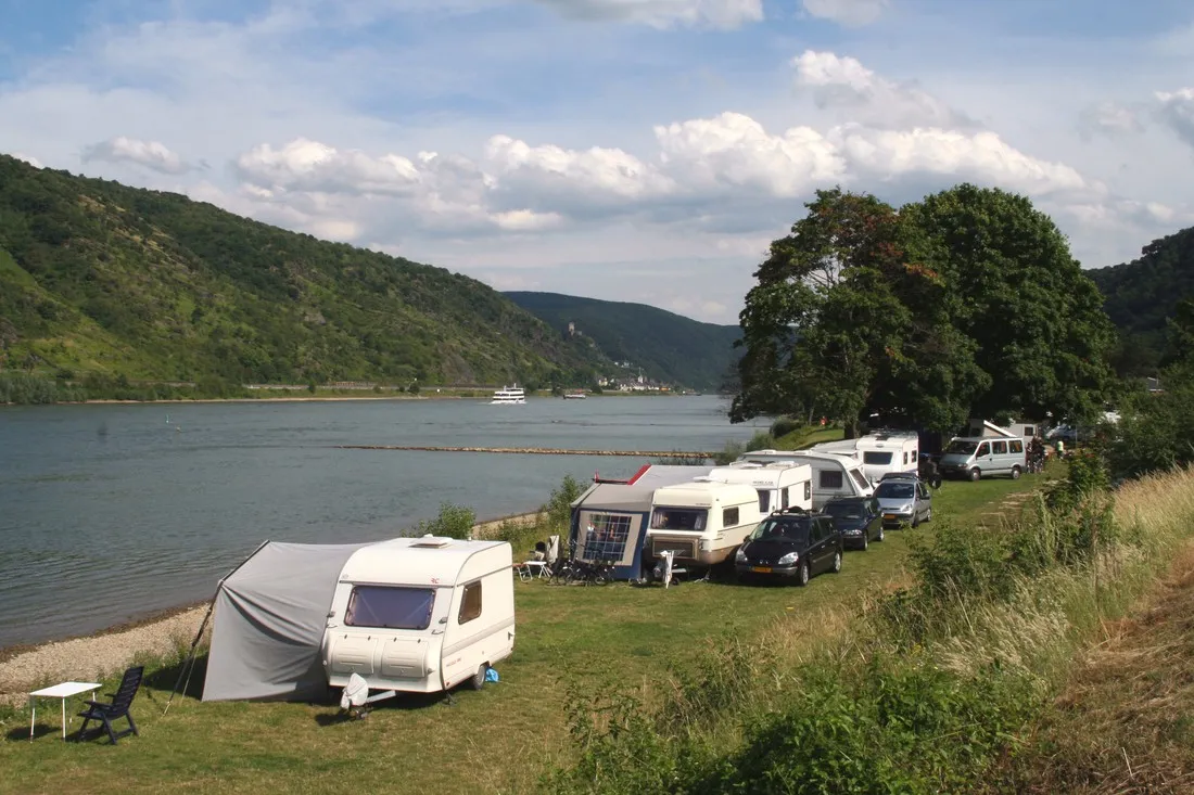 schonburgblick-oberwesel-l6uu6